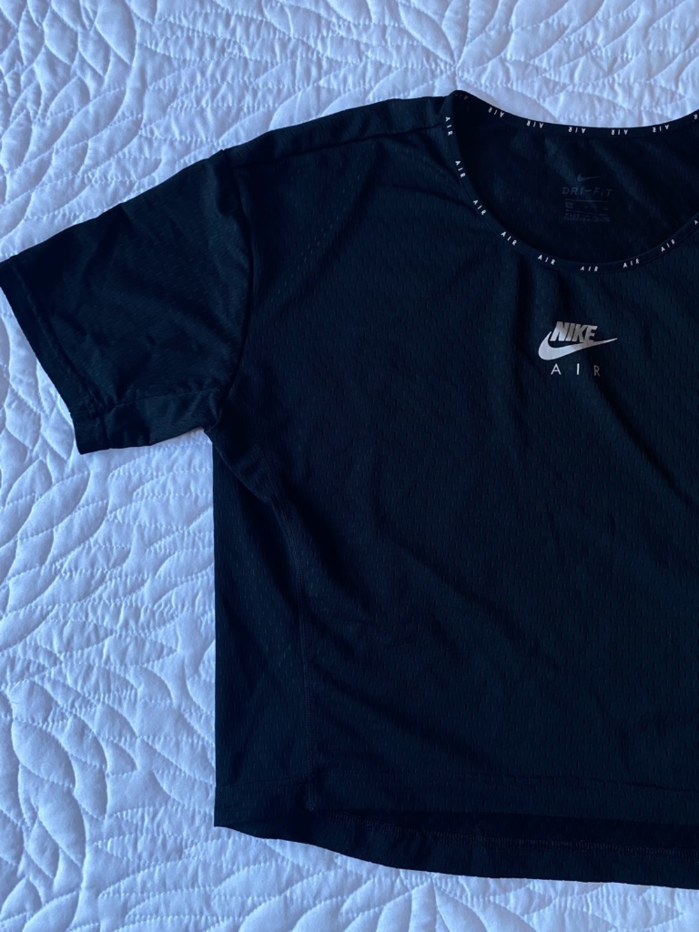 Nike Black Crop Tee with White Nike Air Logo - Picture 6 of 7